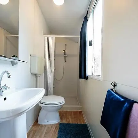 Rezort Standard Mobile Home 4 *